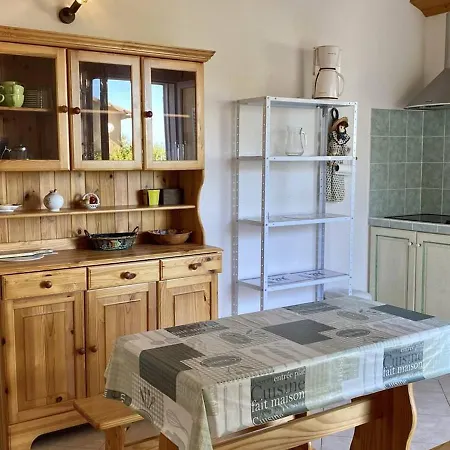 Maison Charmante Avec Parking Privatif Et Terrasses, Proche - 4 Couchages - Fr-1-63-264 * مونتايسلو