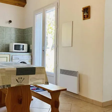 Maison Charmante Avec Parking Privatif Et Terrasses, Proche - 4 Couchages - Fr-1-63-264 * مونتايسلو