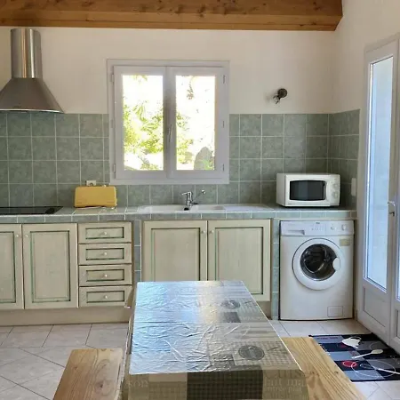 Maison Charmante Avec Parking Privatif Et Terrasses, Proche - 4 Couchages - Fr-1-63-264 モンティセロ