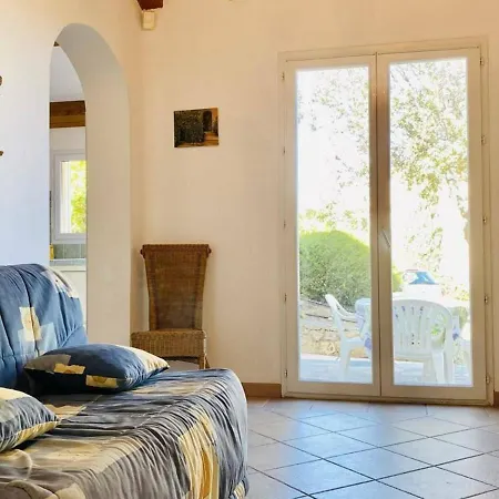 Holiday home Maison Charmante Avec Parking Privatif Et Terrasses, Proche - 4 Couchages - Fr-1-63-264 *